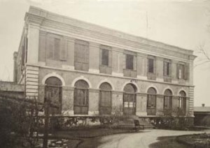 The consul’s residence and offices at Tientsin about 1910.