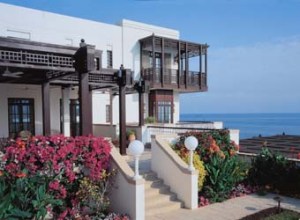 37. Muscat. On a rocky promontory just south of the city. The guest room balcony. Designed in-house by Andrew Slater. 