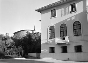 East end of entrance front, 1964, with newly-completed St Nicholas chapel beyond.