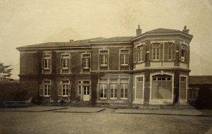East front of minister's residence, c, 1910.