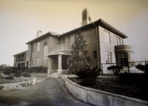 Entrance front of new consulate-general residence on completion in 1939. The site was part of the former Naval Hospital.