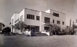 Leased residence, 1951.