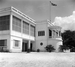 Entrance front of ambassador's residence, 1962. 
